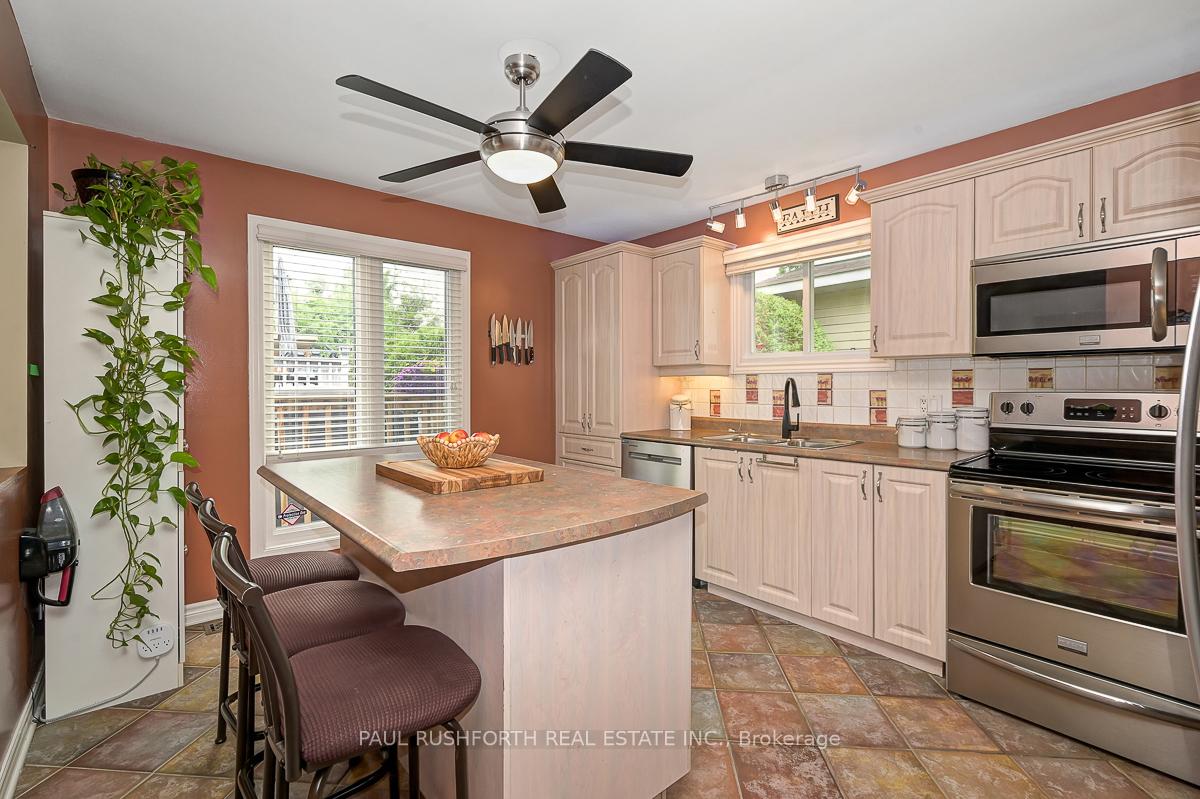 Photo 4 of 6156 Vineyard Drive, Ottawa, Convent Glen — HOMEH