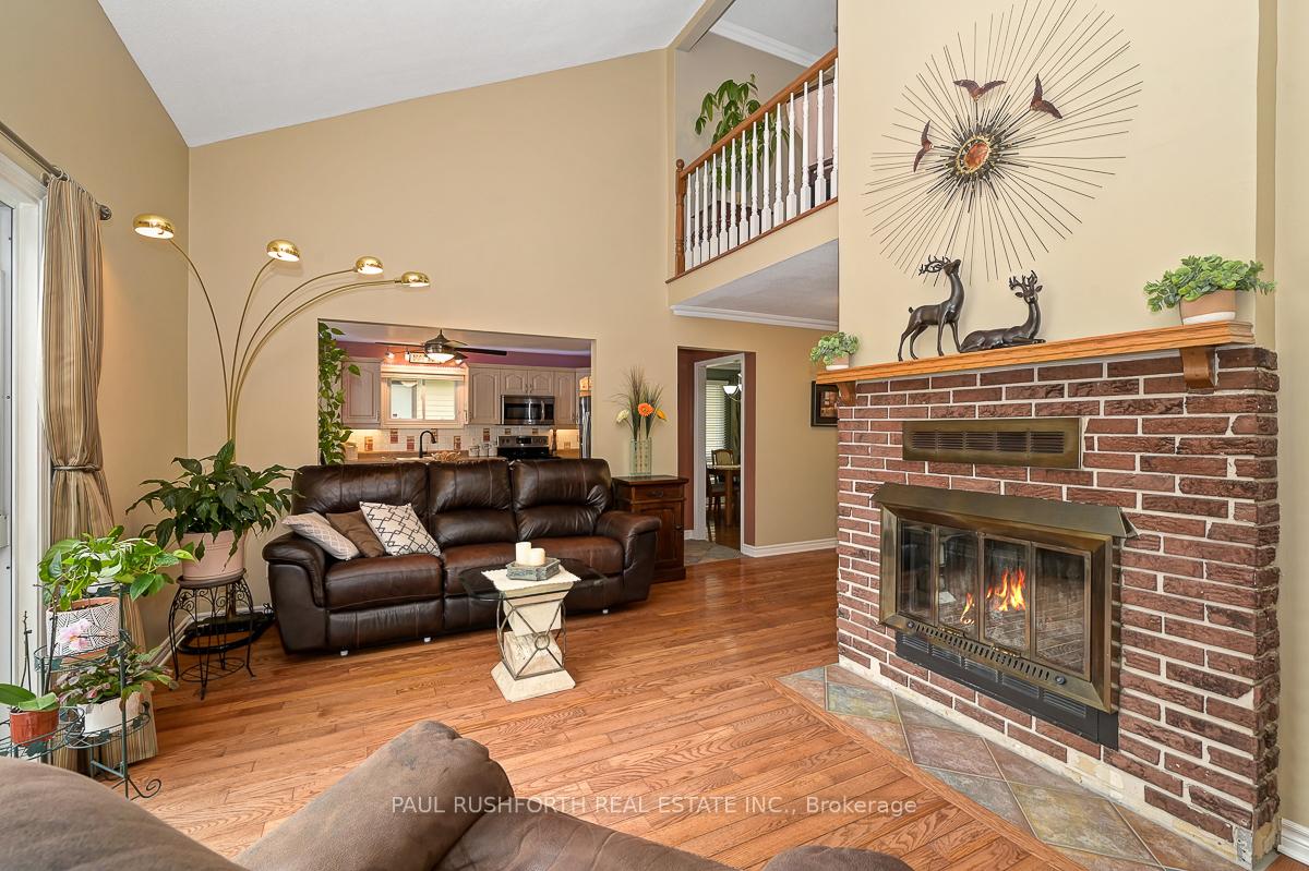 Photo 7 of 6156 Vineyard Drive, Ottawa, Convent Glen — HOMEH