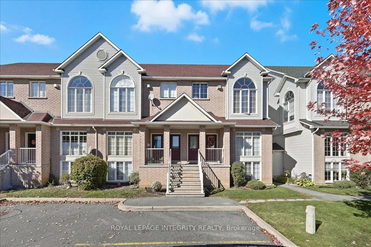 Front of 4471 Harper Avenue
