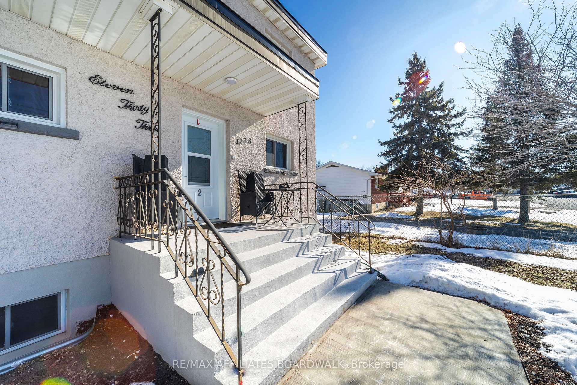 Photo 2 of Unit B, 1133 Maisonneuve Street, Ottawa, Convent Glen South — HOMEH