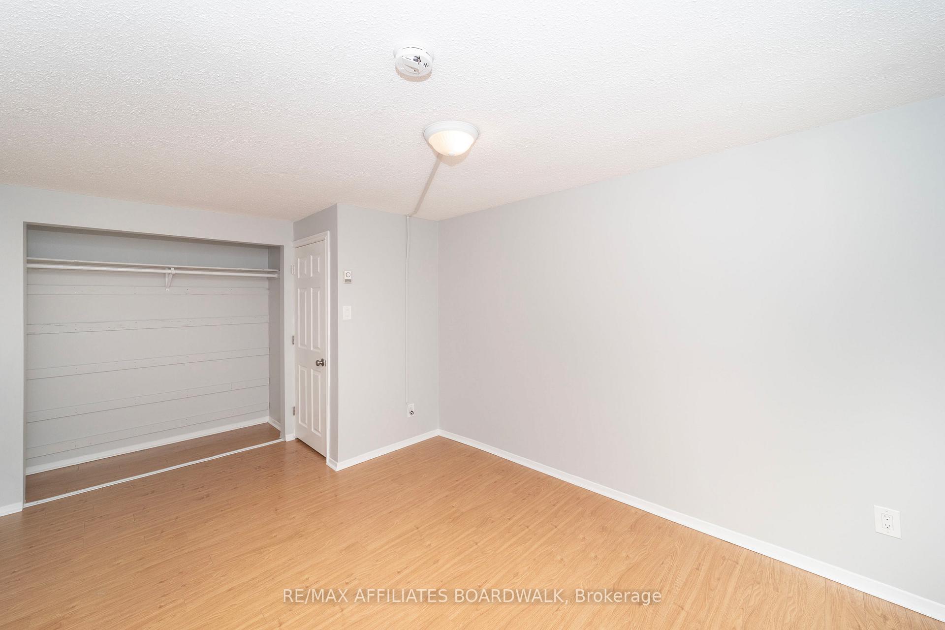 Photo 8 of Unit B, 1133 Maisonneuve Street, Ottawa, Convent Glen South — HOMEH
