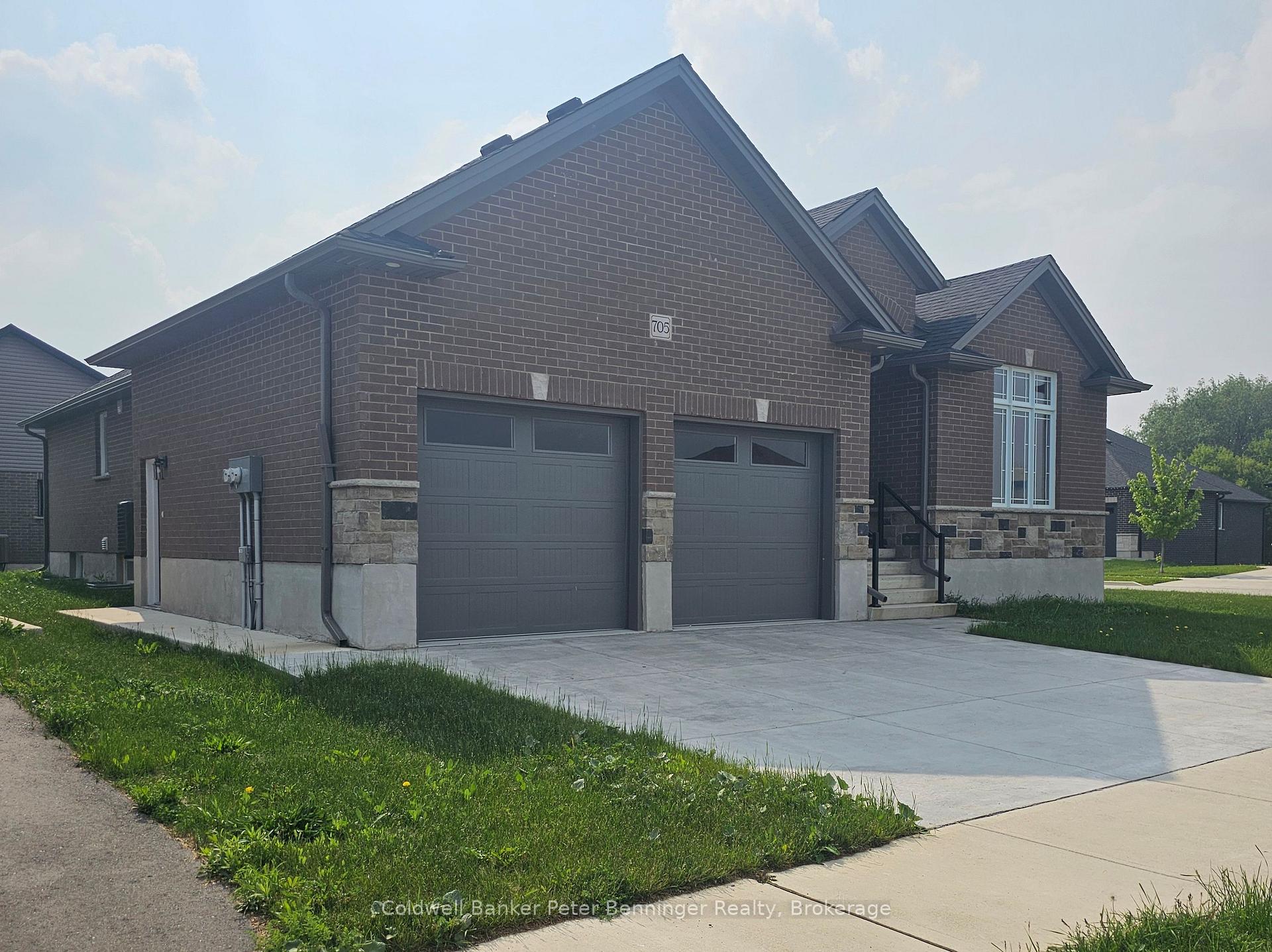 Photo 2 of 705 Hollinger Drive, North Perth, Listowel — HOMEH