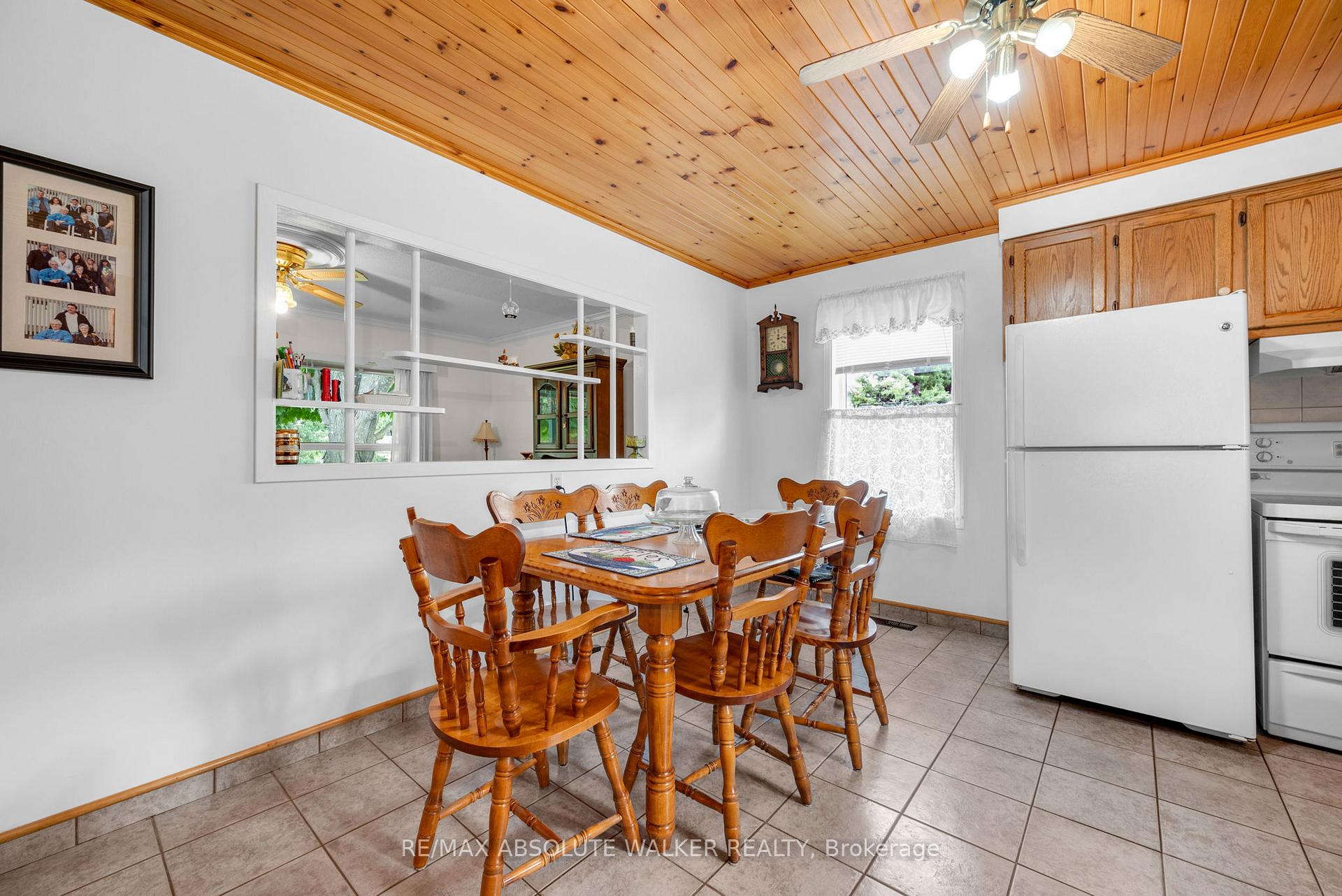 Photo 6 of 1121 Cholette Crescent, Ottawa, Convent Glen South — HOMEH
