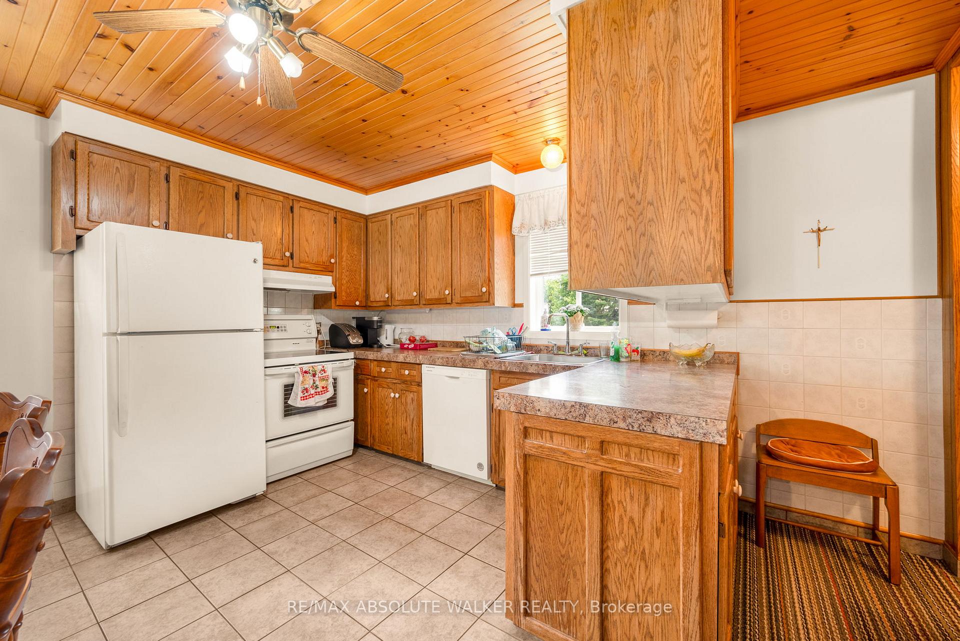 Photo 7 of 1121 Cholette Crescent, Ottawa, Convent Glen South — HOMEH
