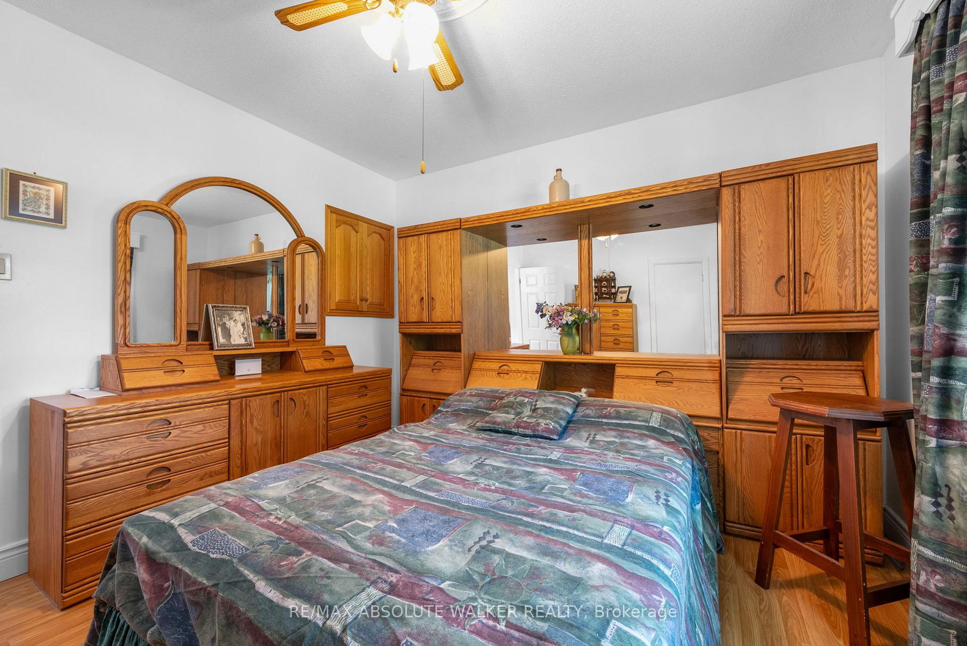 Photo 14 of 1121 Cholette Crescent, Ottawa, Convent Glen South — HOMEH