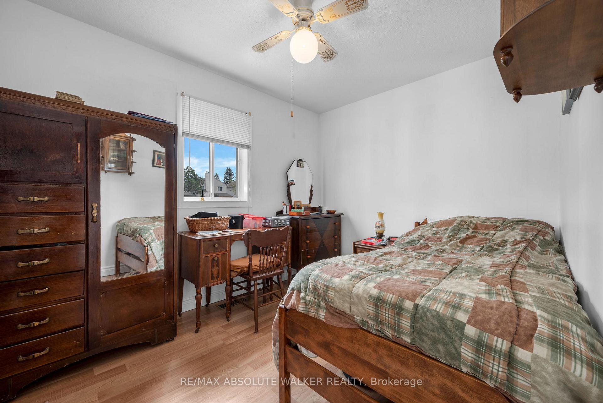 Photo 16 of 1121 Cholette Crescent, Ottawa, Convent Glen South — HOMEH