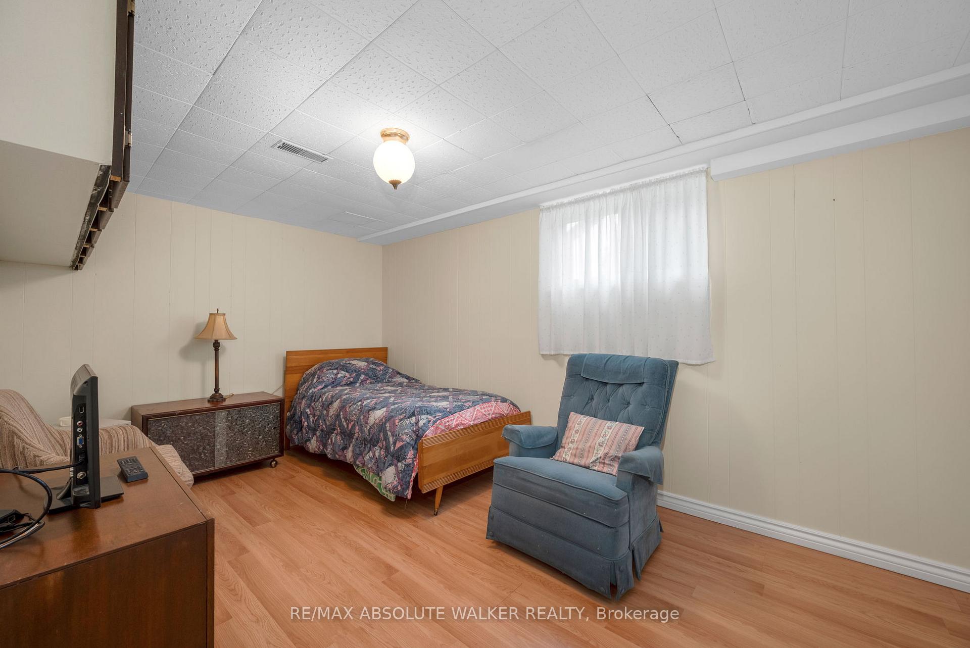 Photo 23 of 1121 Cholette Crescent, Ottawa, Convent Glen South — HOMEH