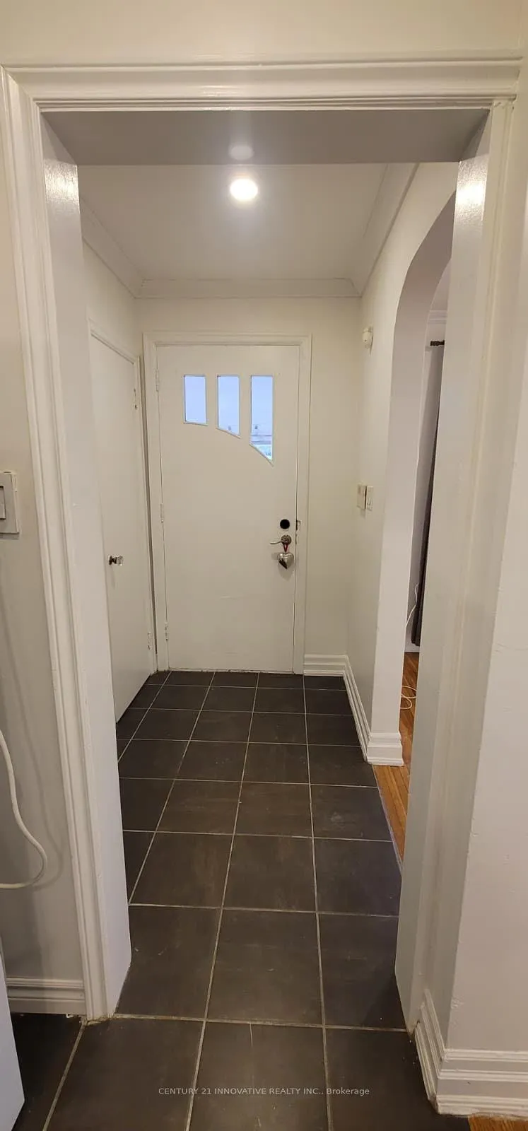 Photo 3 of Unit 1, 249 Highland Avenue, Oshawa, Central — HOMEH