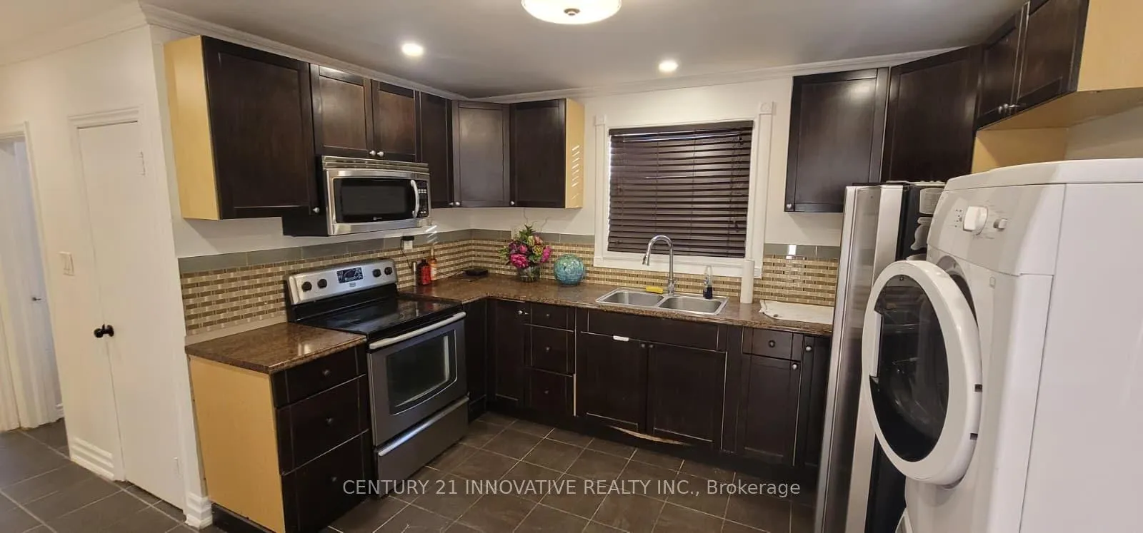 Photo 8 of Unit 1, 249 Highland Avenue, Oshawa, Central — HOMEH