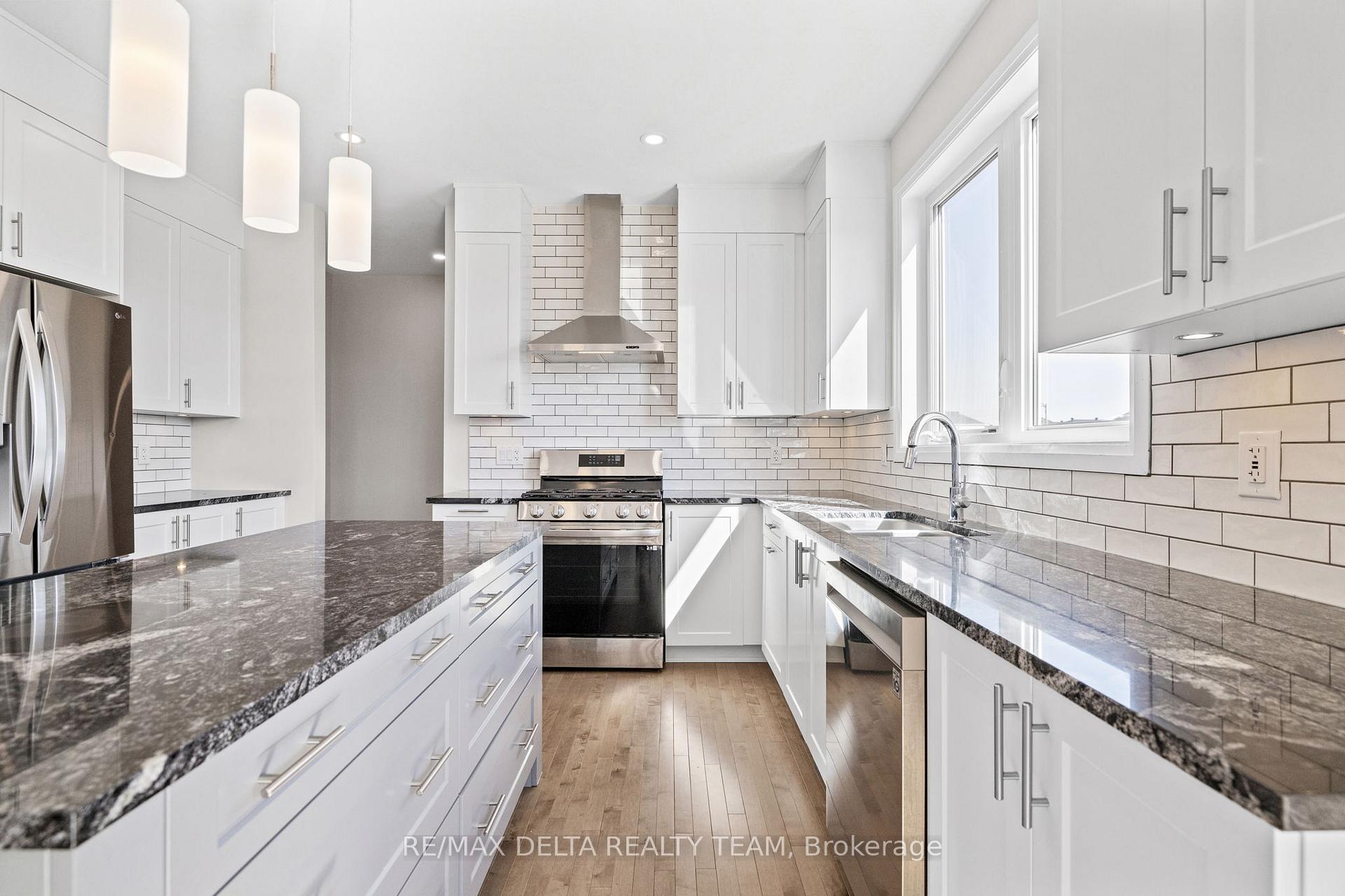 Photo 15 of 832 Mercier Crescent, Ottawa, Chapel Hill South - Orleans Village — HOMEH