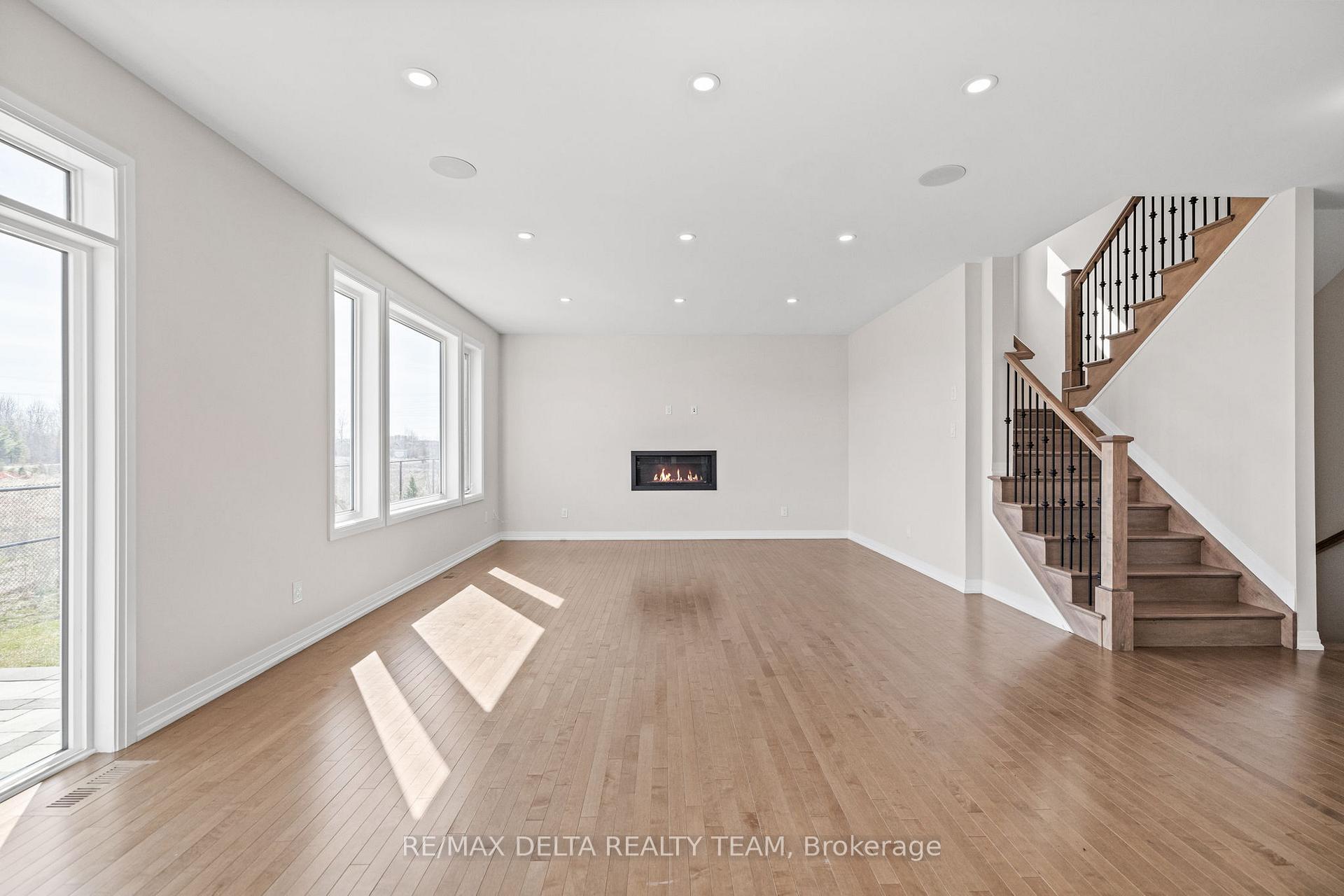 Photo 20 of 832 Mercier Crescent, Ottawa, Chapel Hill South - Orleans Village — HOMEH