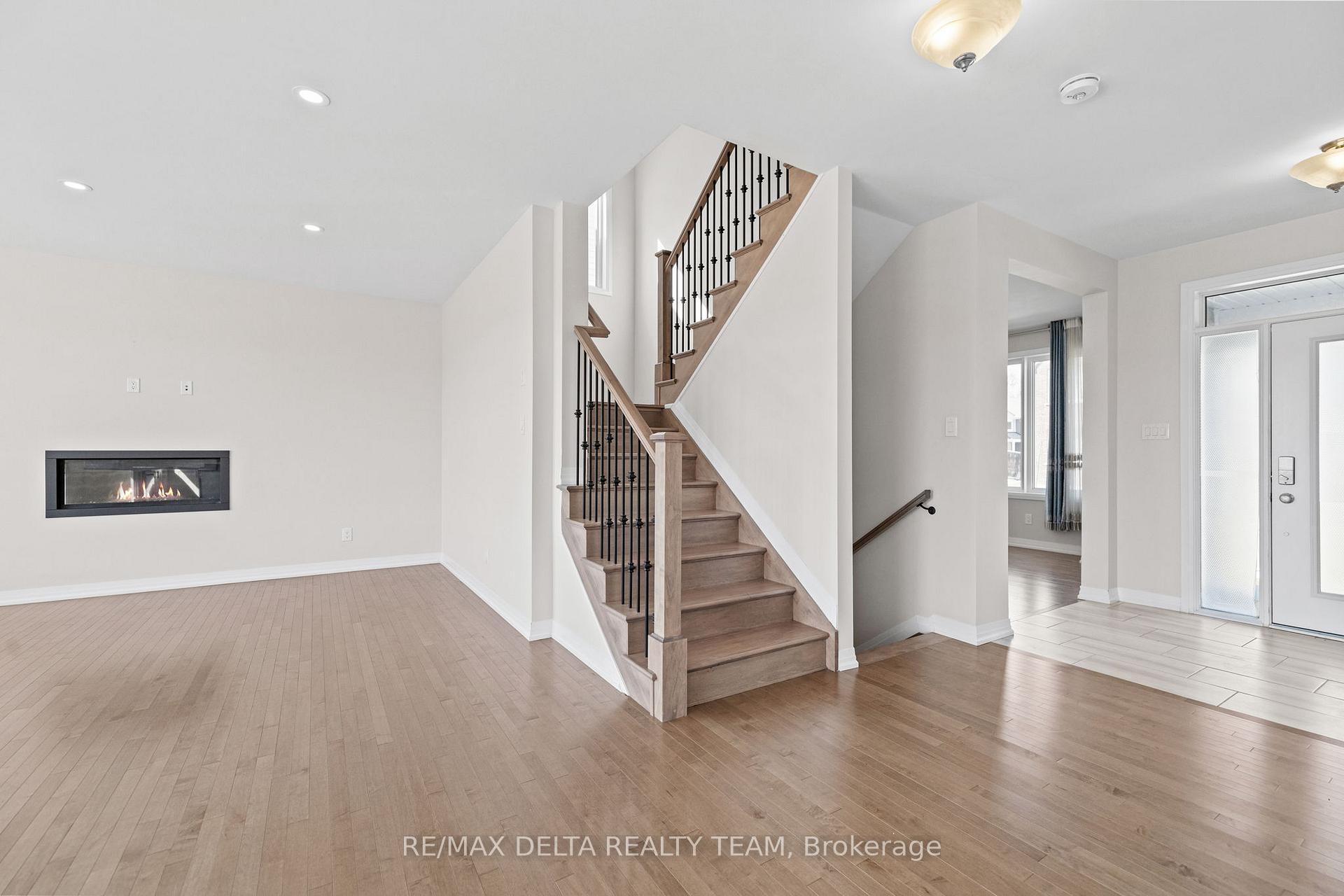 Photo 21 of 832 Mercier Crescent, Ottawa, Chapel Hill South - Orleans Village — HOMEH