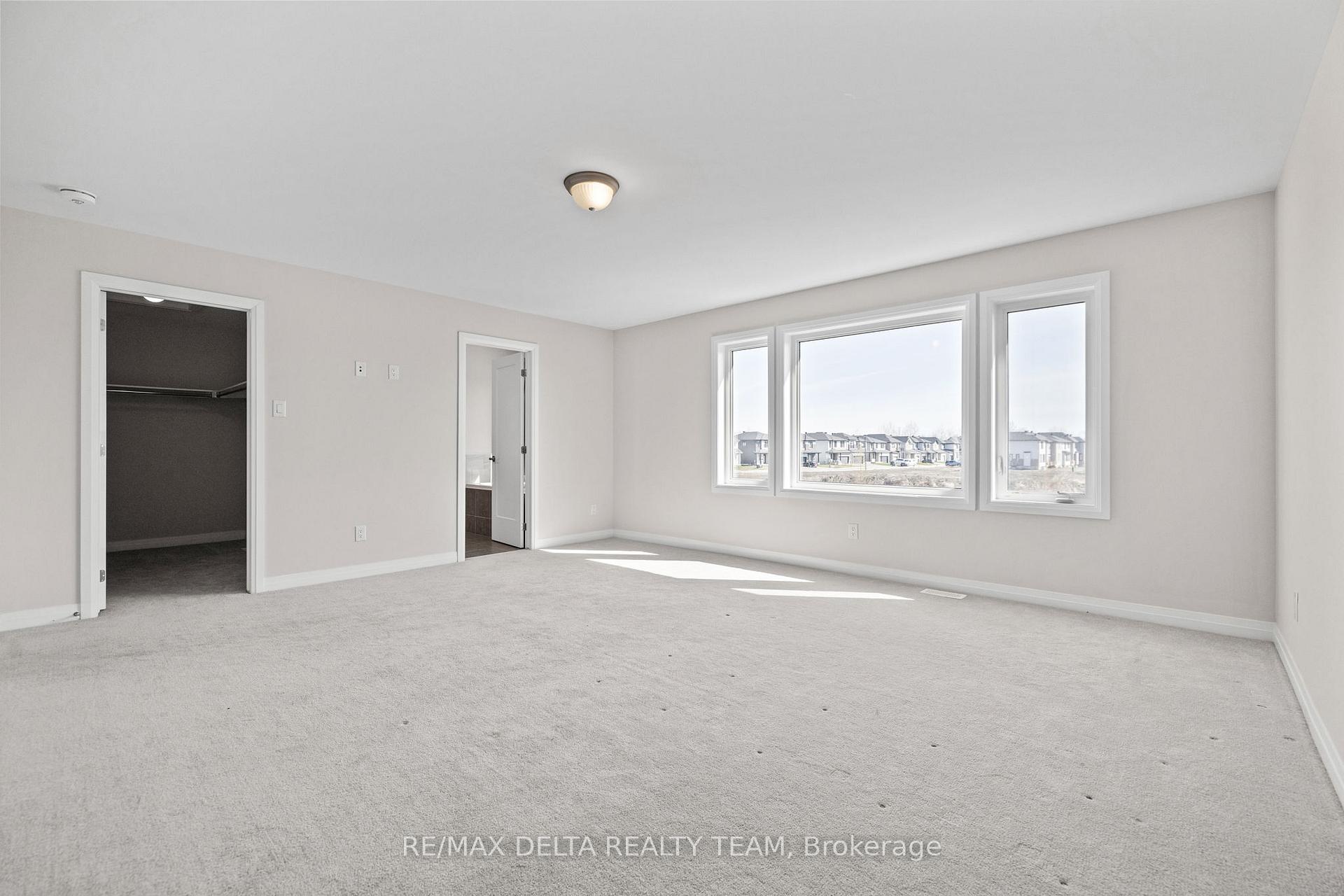 Photo 25 of 832 Mercier Crescent, Ottawa, Chapel Hill South - Orleans Village — HOMEH