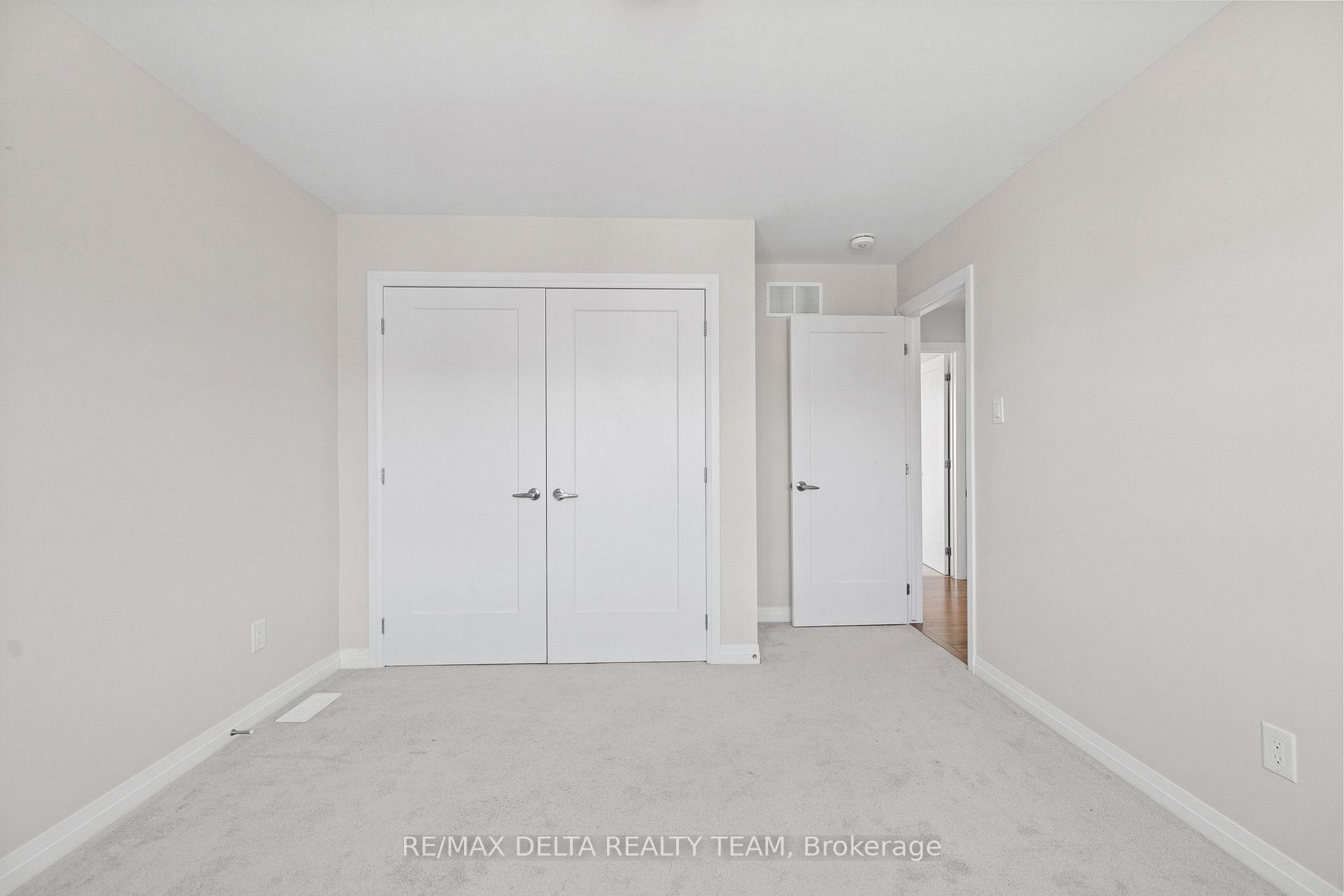Photo 34 of 832 Mercier Crescent, Ottawa, Chapel Hill South - Orleans Village — HOMEH