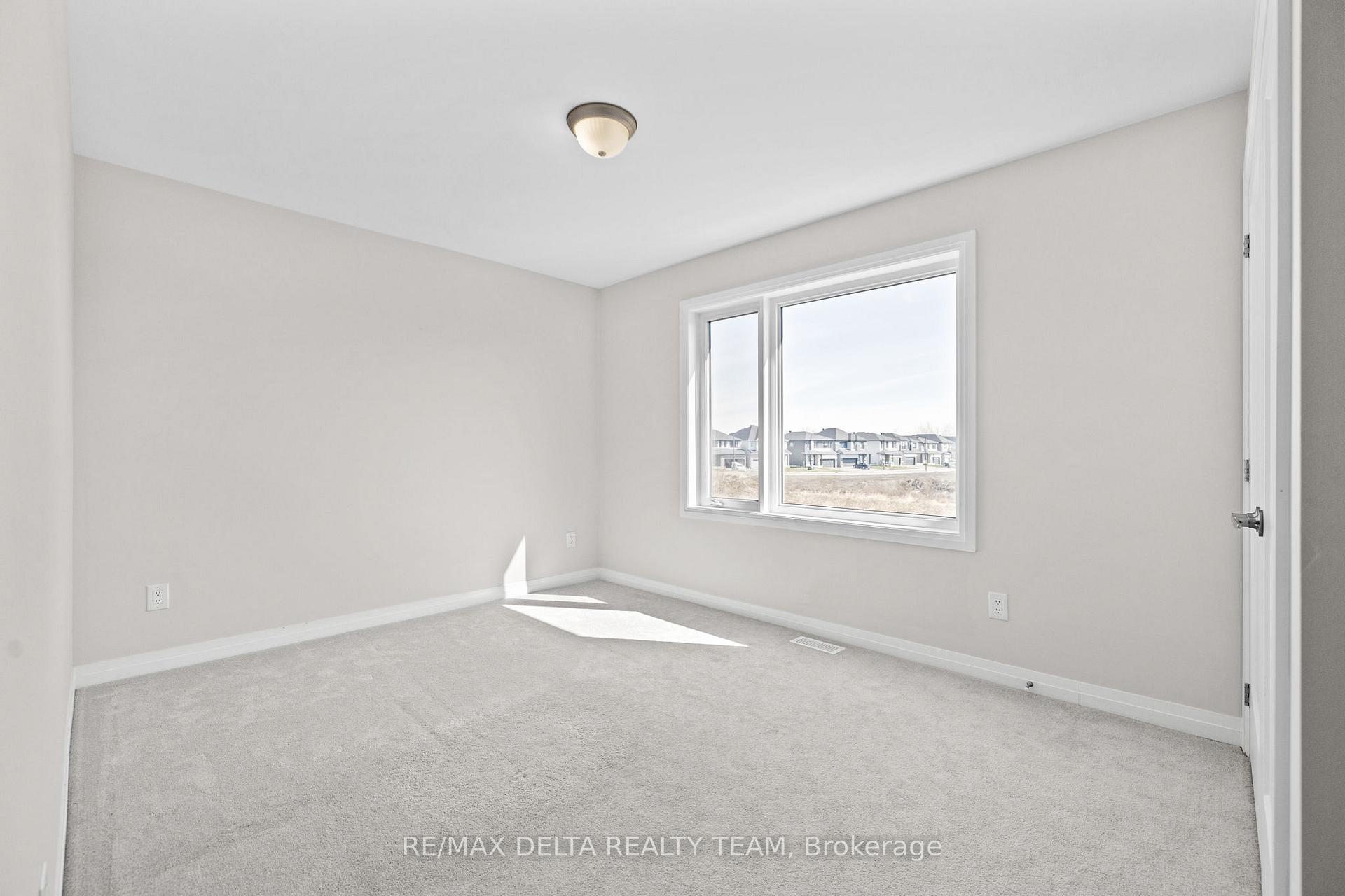 Photo 36 of 832 Mercier Crescent, Ottawa, Chapel Hill South - Orleans Village — HOMEH
