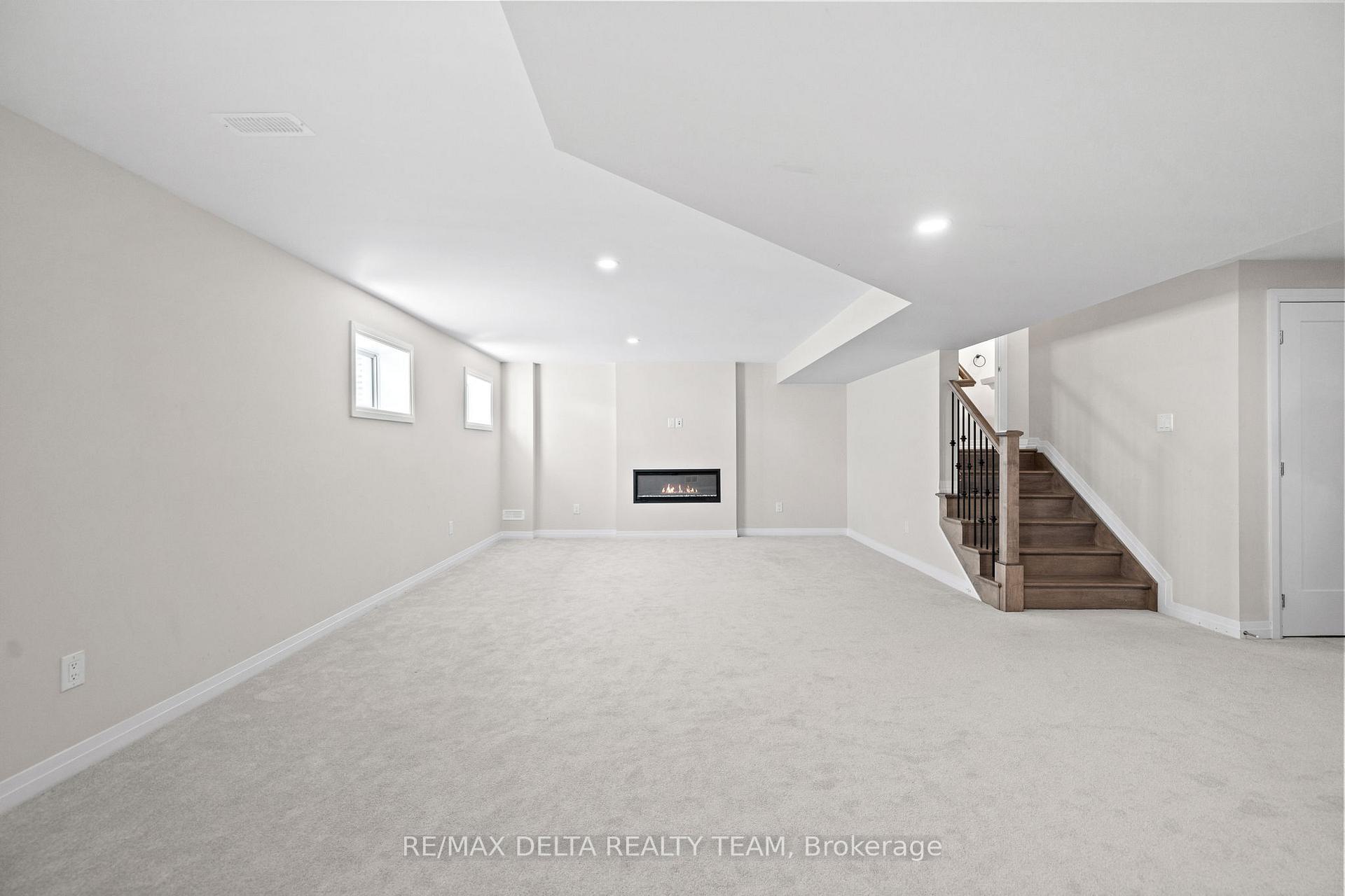 Photo 40 of 832 Mercier Crescent, Ottawa, Chapel Hill South - Orleans Village — HOMEH