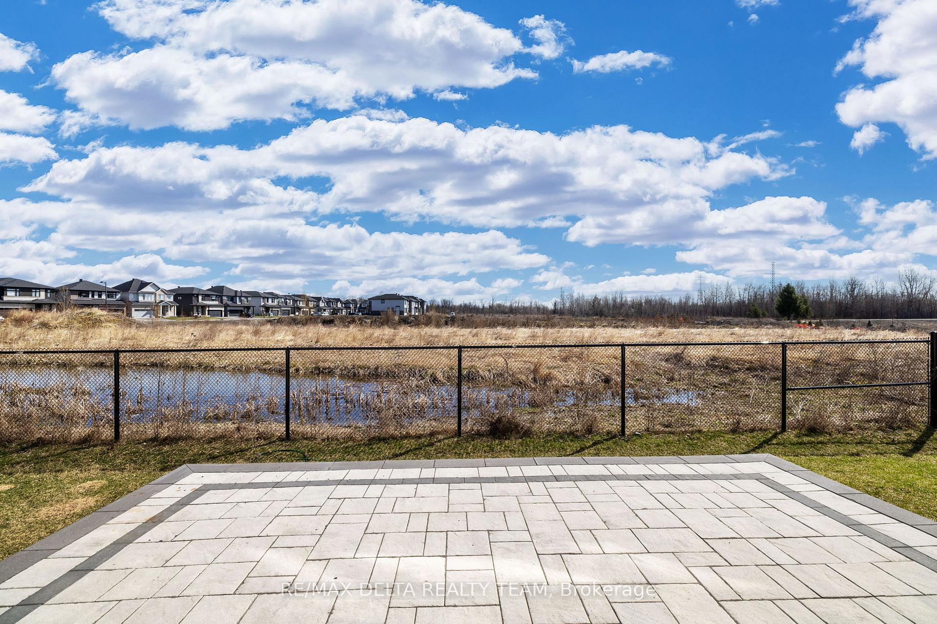 Photo 45 of 832 Mercier Crescent, Ottawa, Chapel Hill South - Orleans Village — HOMEH