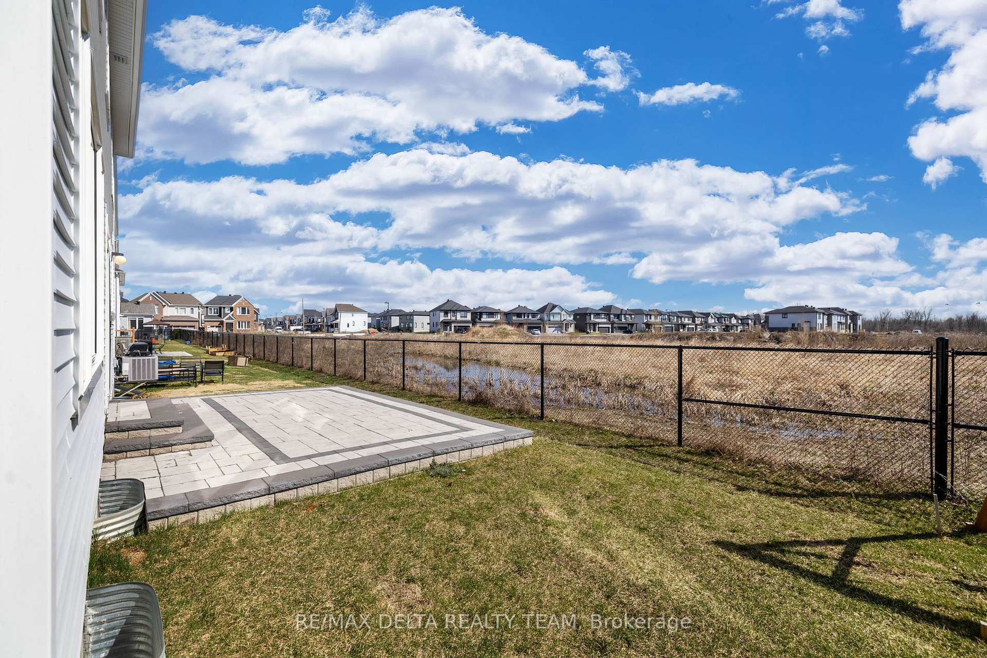 Photo 47 of 832 Mercier Crescent, Ottawa, Chapel Hill South - Orleans Village — HOMEH