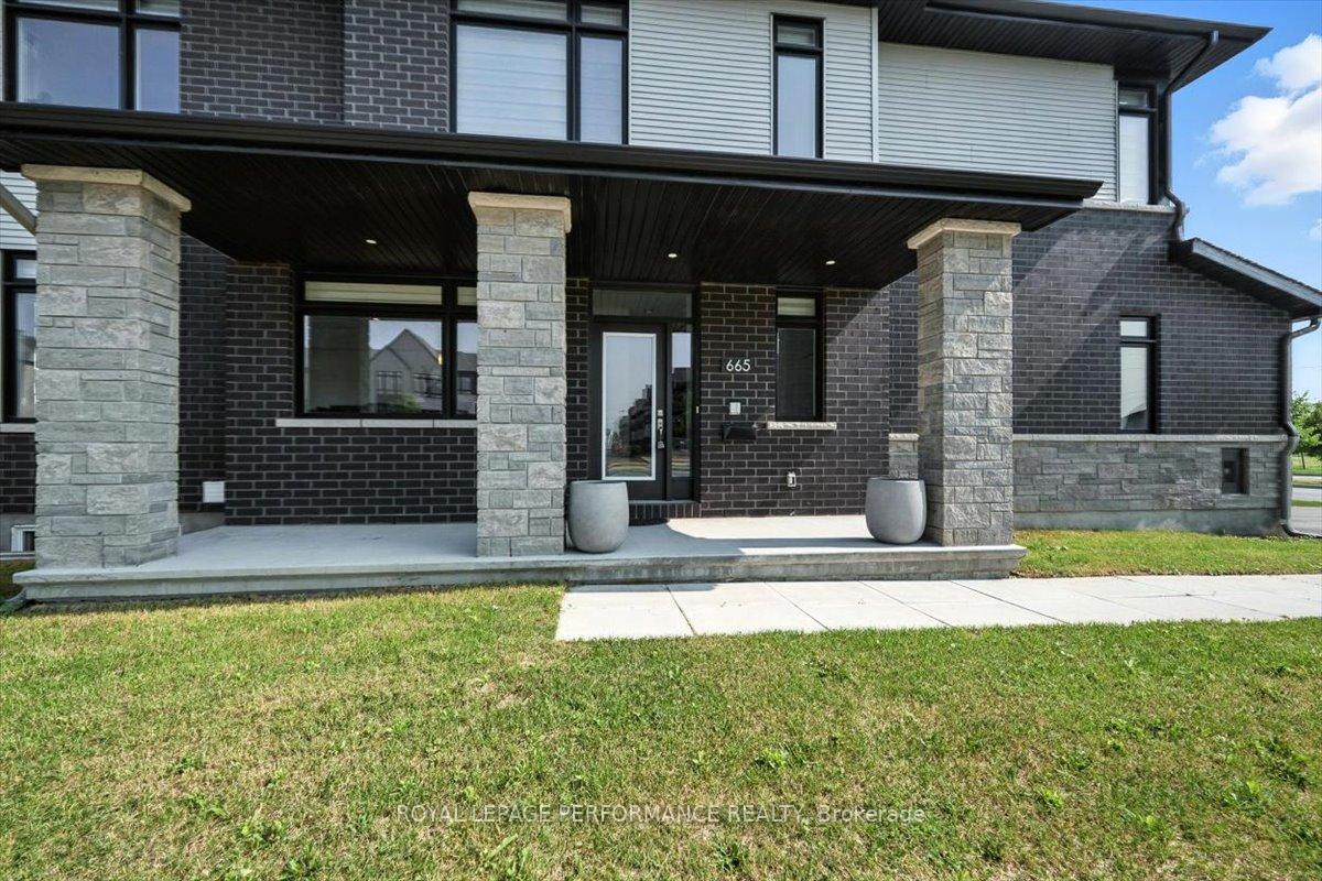 Photo 4 of 665 Cordelette Circle W, Ottawa, Mer Bleue/Bradley Estates/Anderson Park — HOMEH