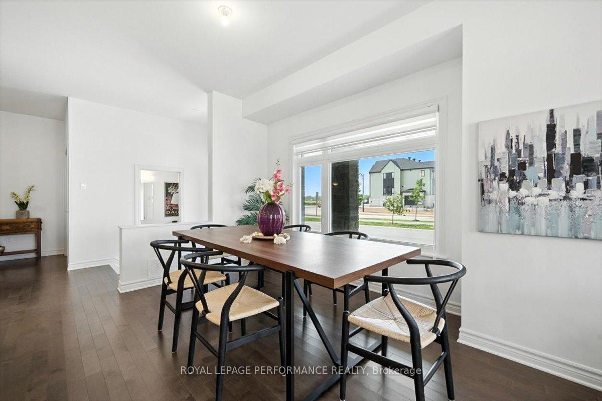 Photo 8 of 665 Cordelette Circle W, Ottawa, Mer Bleue/Bradley Estates/Anderson Park — HOMEH