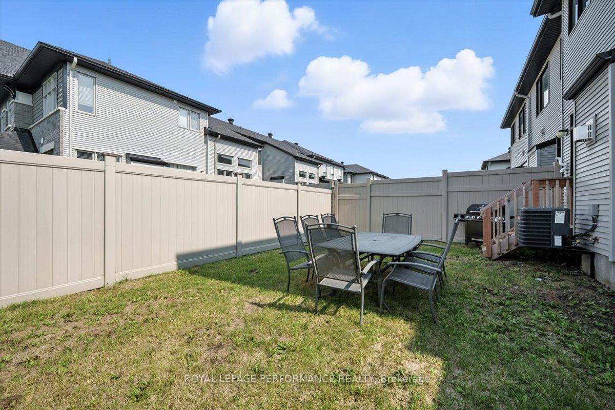 Photo 40 of 665 Cordelette Circle W, Ottawa, Mer Bleue/Bradley Estates/Anderson Park — HOMEH