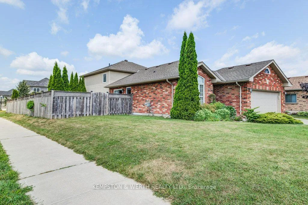 Photo 4 of 995 Boyd Avenue, North Perth, Listowel — HOMEH