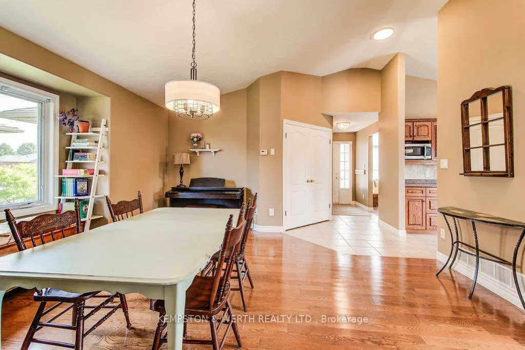 Photo 12 of 995 Boyd Avenue, North Perth, Listowel — HOMEH