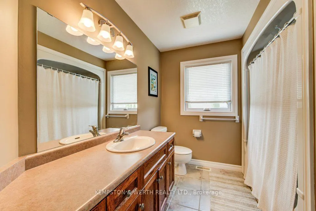 Photo 33 of 995 Boyd Avenue, North Perth, Listowel — HOMEH