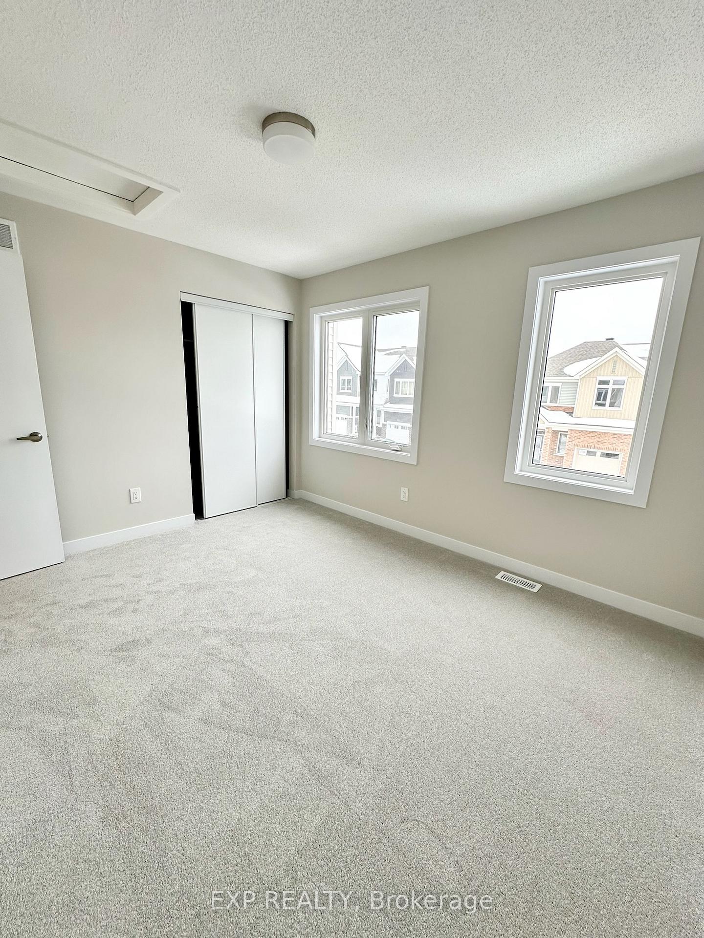 Photo 3 of 91 Pizzicato Street, Ottawa, Mer Bleue/Bradley Estates/Anderson Park — HOMEH