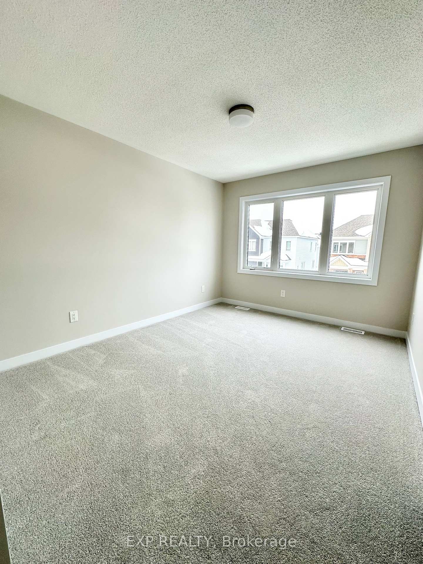 Photo 12 of 91 Pizzicato Street, Ottawa, Mer Bleue/Bradley Estates/Anderson Park — HOMEH