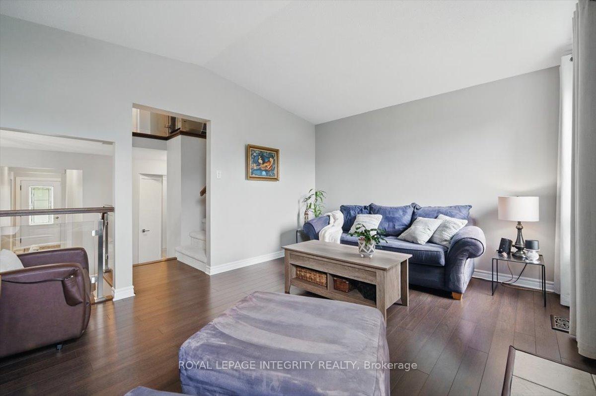 Photo 17 of 1561 Verchere Street, Ottawa, Chateauneuf — HOMEH