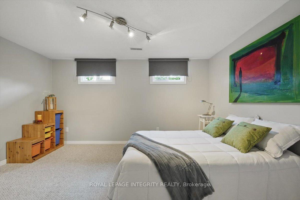 Photo 29 of 1561 Verchere Street, Ottawa, Chateauneuf — HOMEH