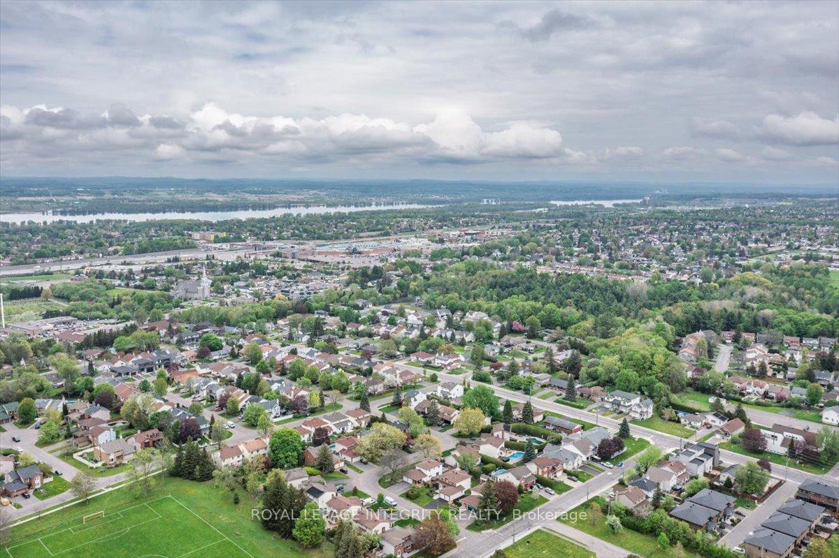 Photo 47 of 1561 Verchere Street, Ottawa, Chateauneuf — HOMEH