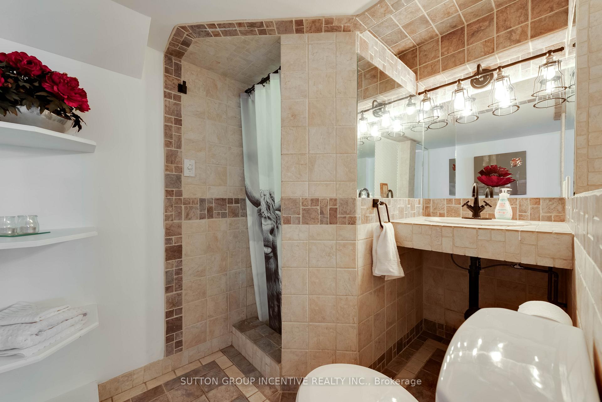Photo 23 of 55 Vanessa Drive, Orillia — HOMEH