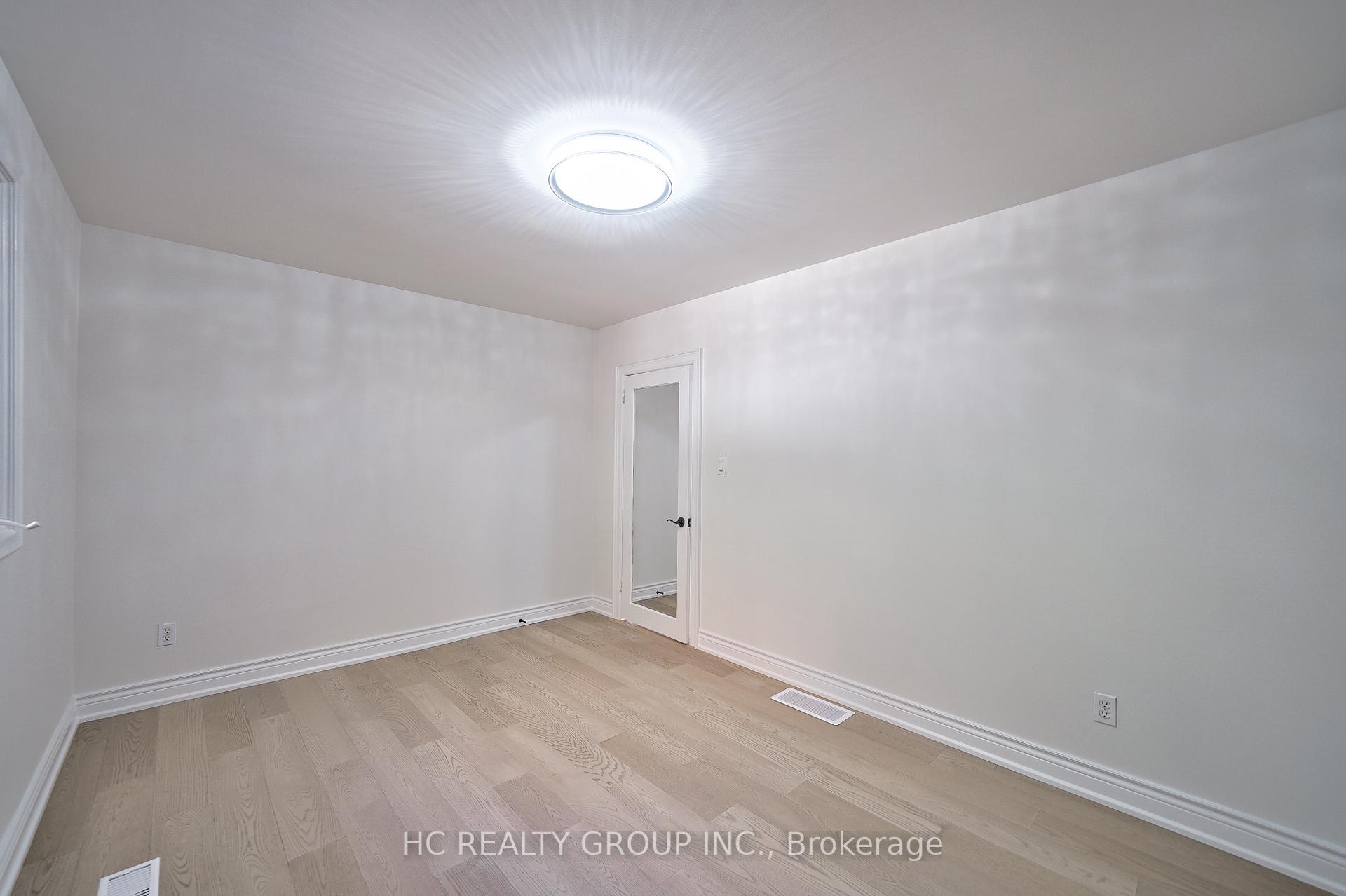 Photo 19 of 15 Willowgate Drive, Markham, Bullock — HOMEH