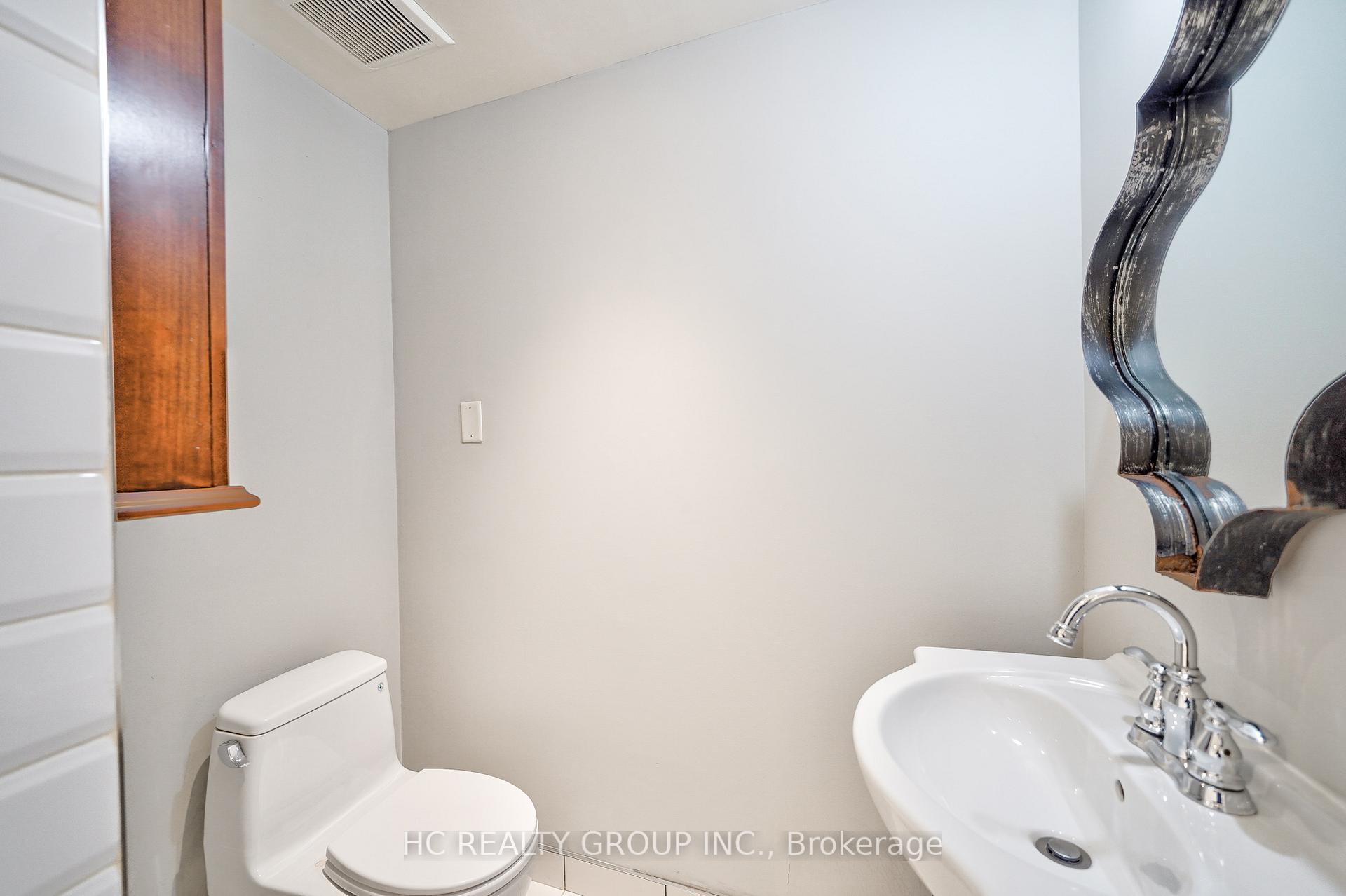 Photo 32 of 15 Willowgate Drive, Markham, Bullock — HOMEH