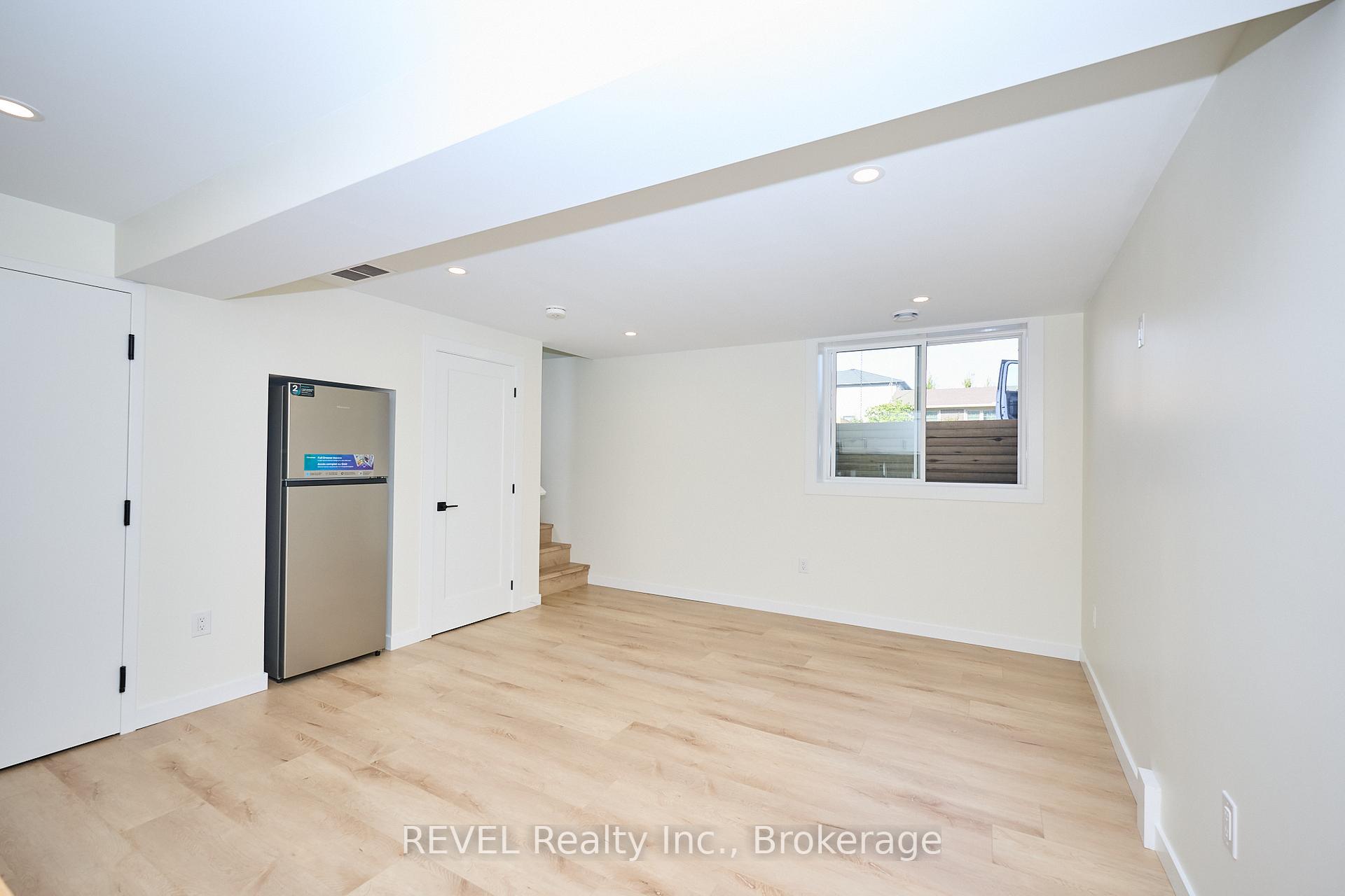 Photo 3 of Unit Lower Unit, 4652 Belfast Avenue, Niagara Falls, Ascot — HOMEH