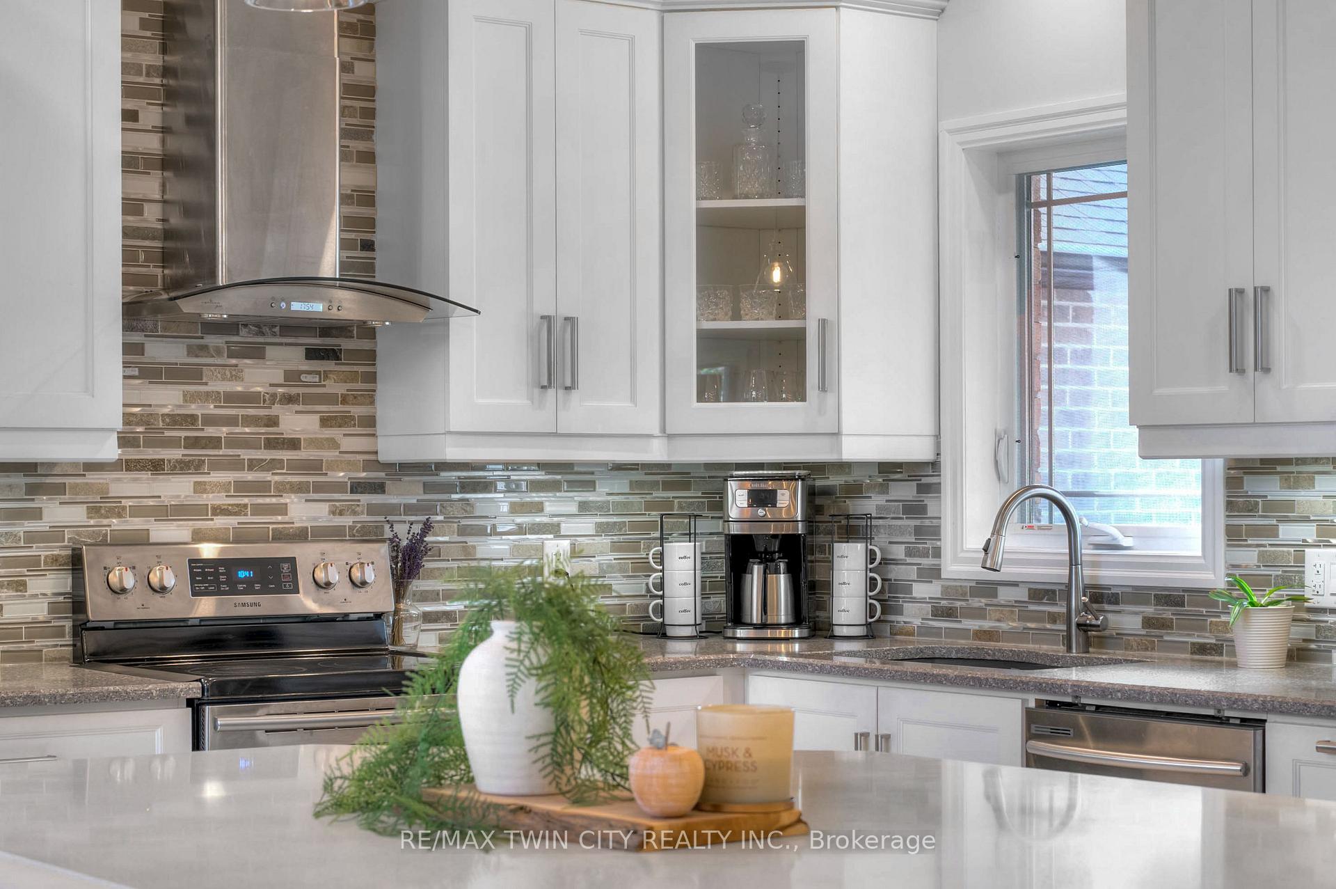 Photo 7 of 78 Gerber Drive, Perth East, Milverton — HOMEH