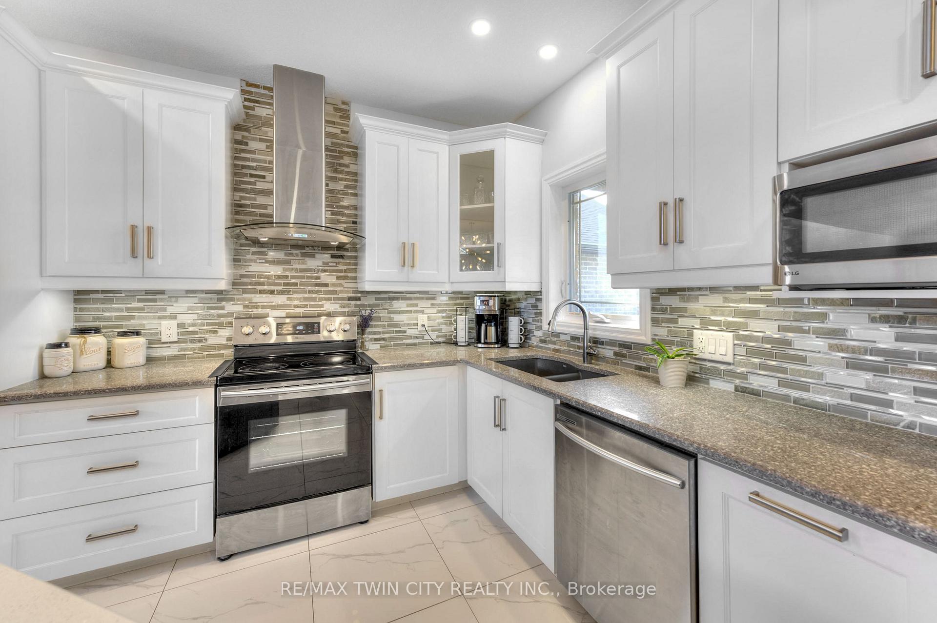 Photo 10 of 78 Gerber Drive, Perth East, Milverton — HOMEH