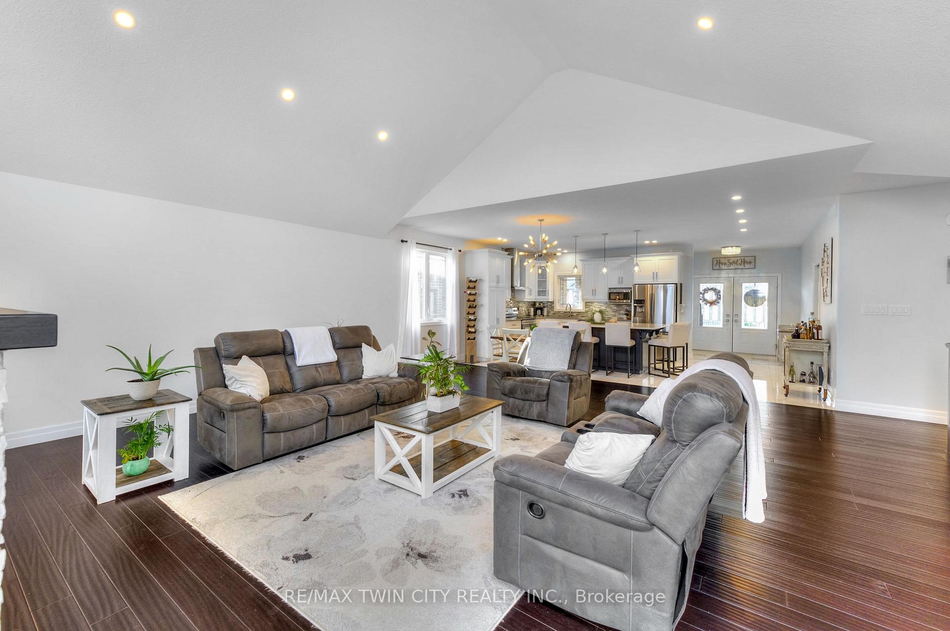 Photo 14 of 78 Gerber Drive, Perth East, Milverton — HOMEH