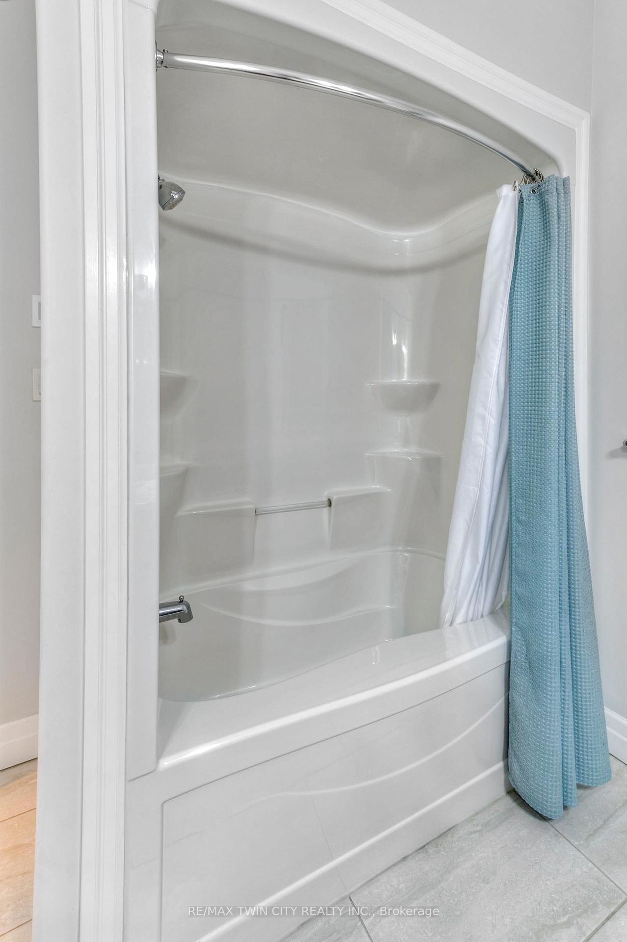 Photo 17 of 78 Gerber Drive, Perth East, Milverton — HOMEH