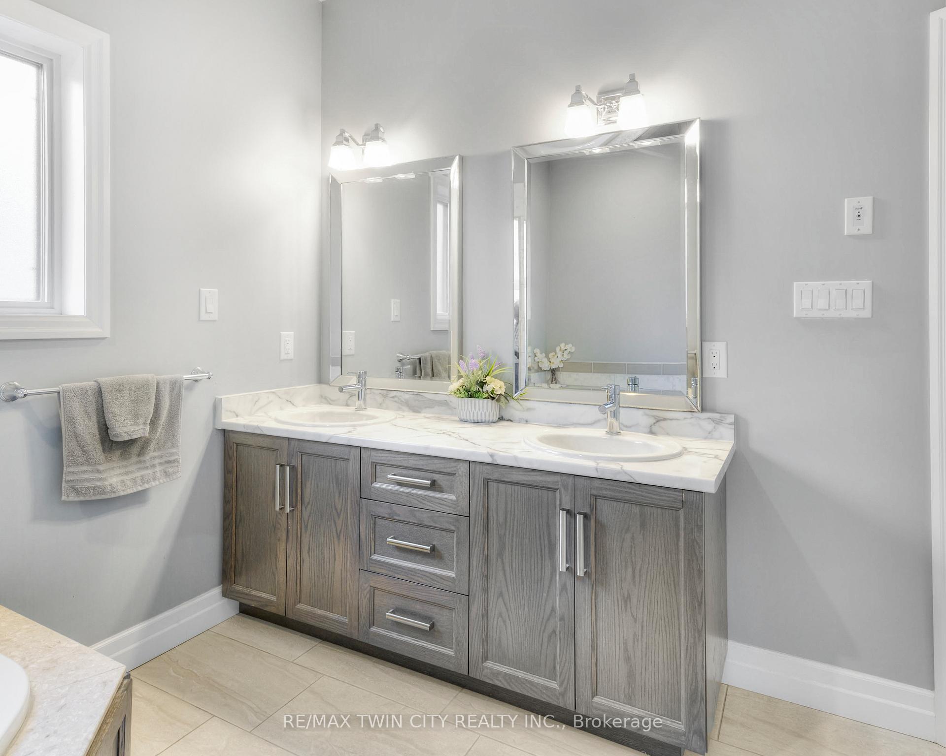 Photo 23 of 78 Gerber Drive, Perth East, Milverton — HOMEH