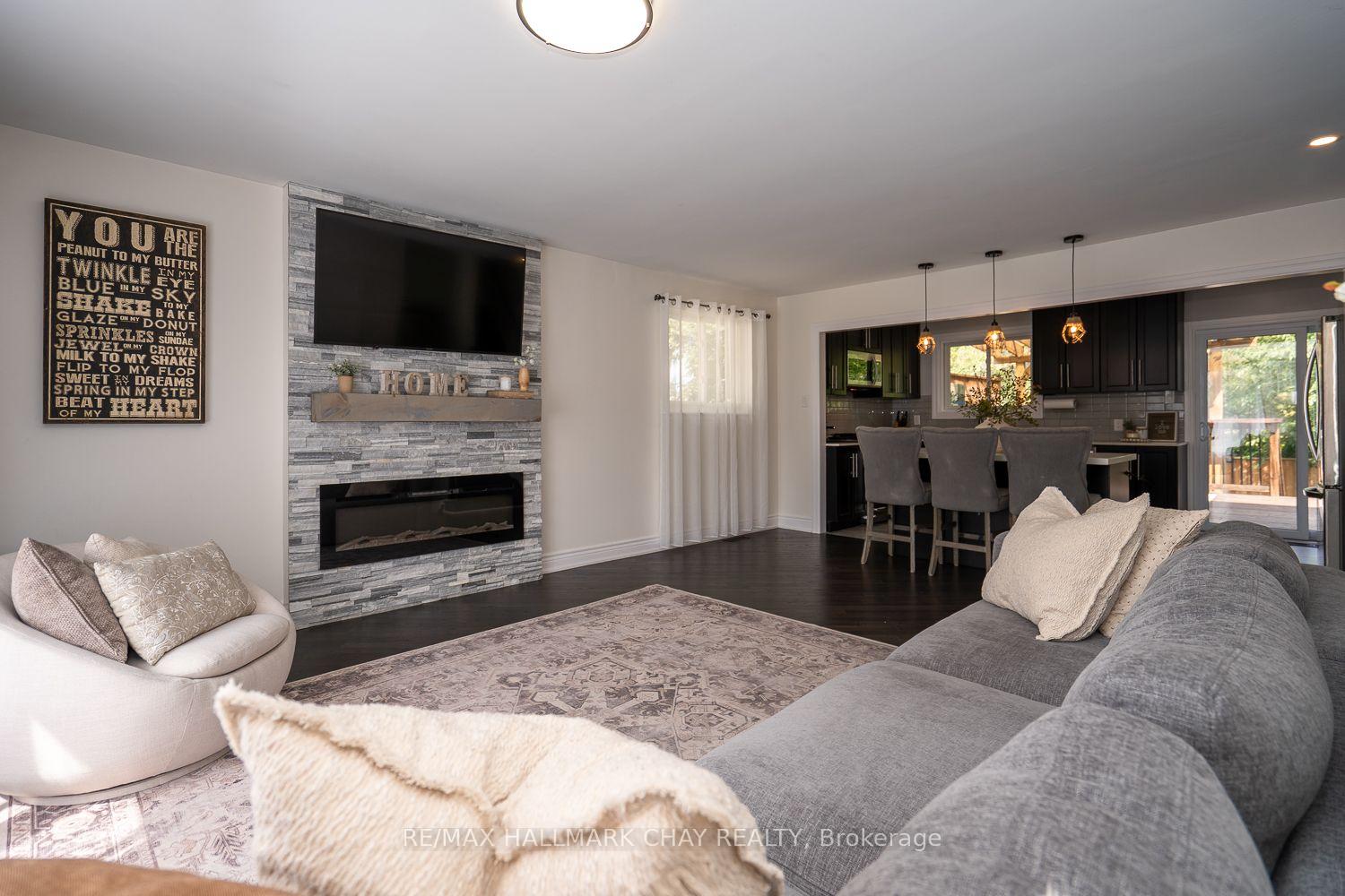 Photo 5 of 277 Tupper Boulevard, New Tecumseth, Alliston — HOMEH
