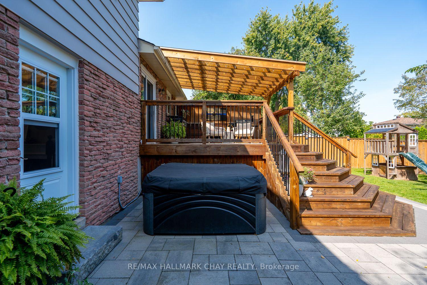 Photo 8 of 277 Tupper Boulevard, New Tecumseth, Alliston — HOMEH