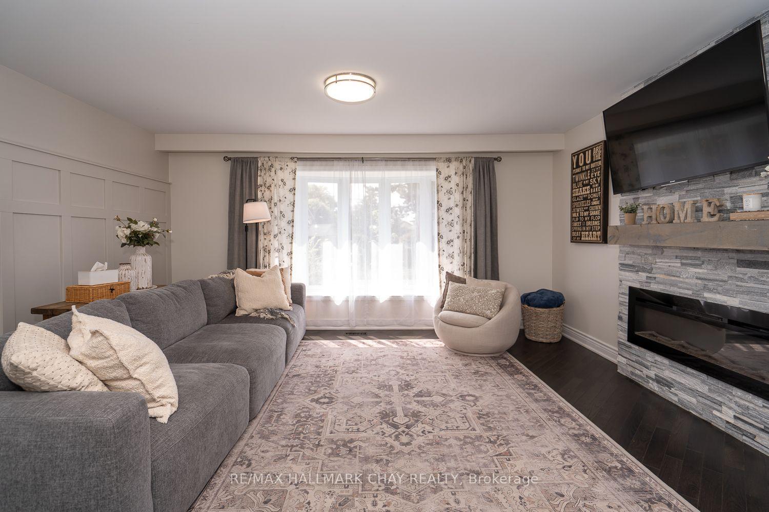 Photo 18 of 277 Tupper Boulevard, New Tecumseth, Alliston — HOMEH