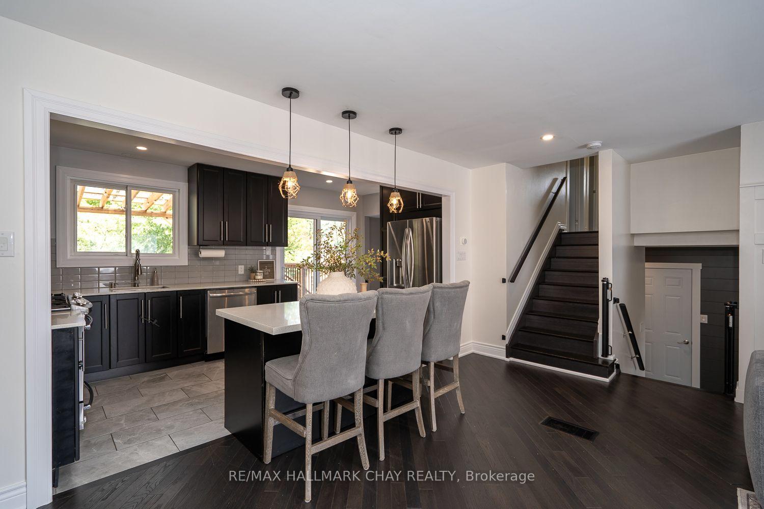 Photo 20 of 277 Tupper Boulevard, New Tecumseth, Alliston — HOMEH