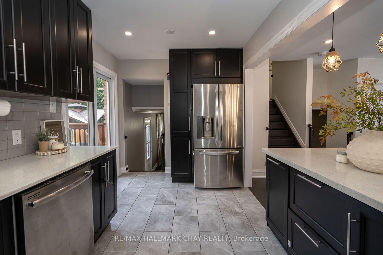 Photo 23 of 277 Tupper Boulevard, New Tecumseth, Alliston — HOMEH