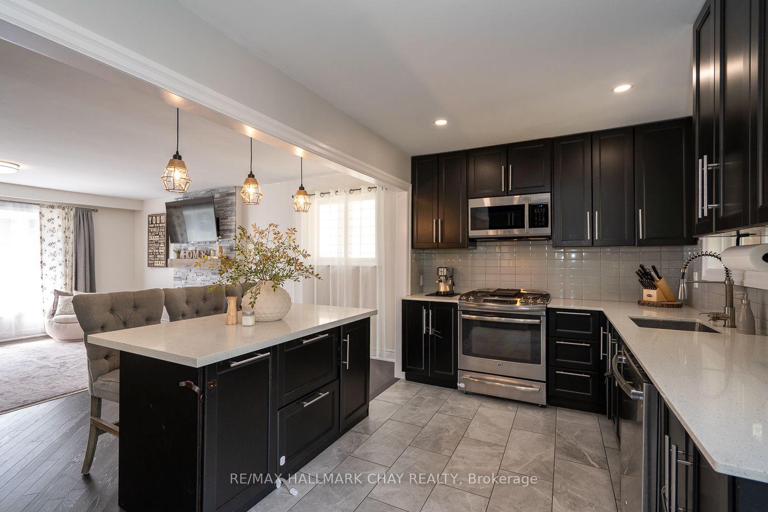 Photo 26 of 277 Tupper Boulevard, New Tecumseth, Alliston — HOMEH