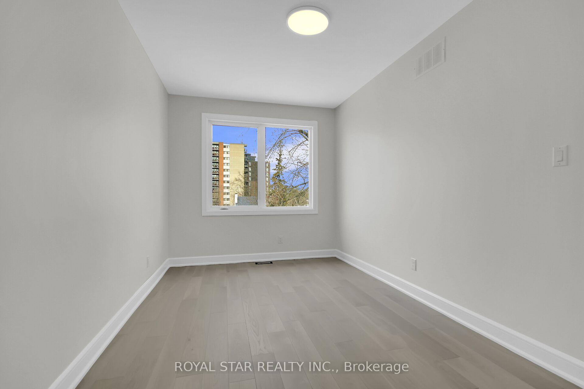 Photo 24 of 551 Mutual Street, Ottawa, Castle Heights — HOMEH