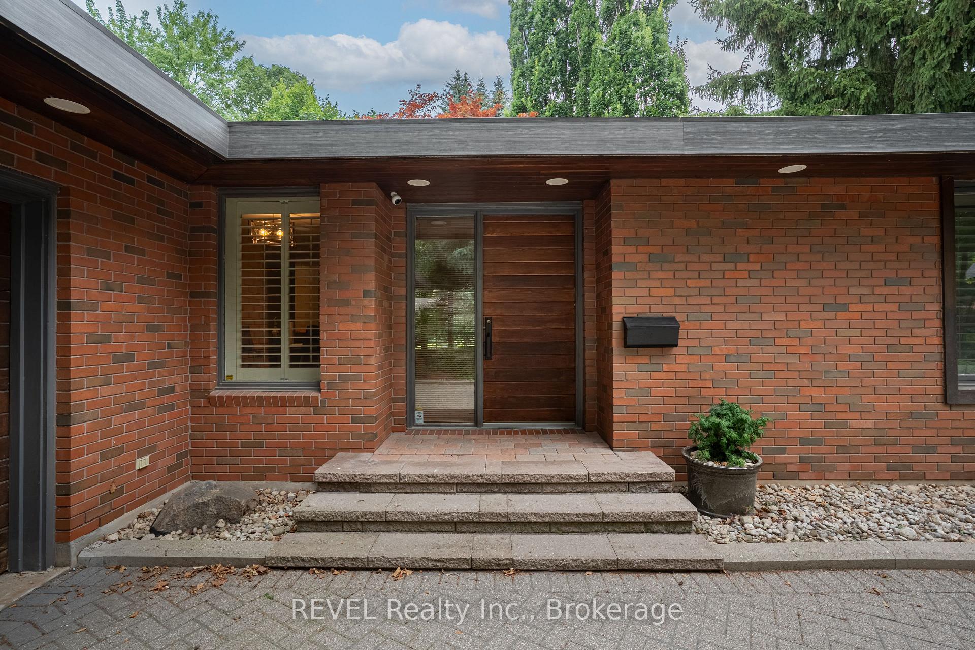 Photo 4 of 38 Forest Hill Crescent, Pelham, Fonthill — HOMEH